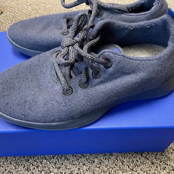 Allbirds Navy Original Wool Runners - Picture 4 of 11